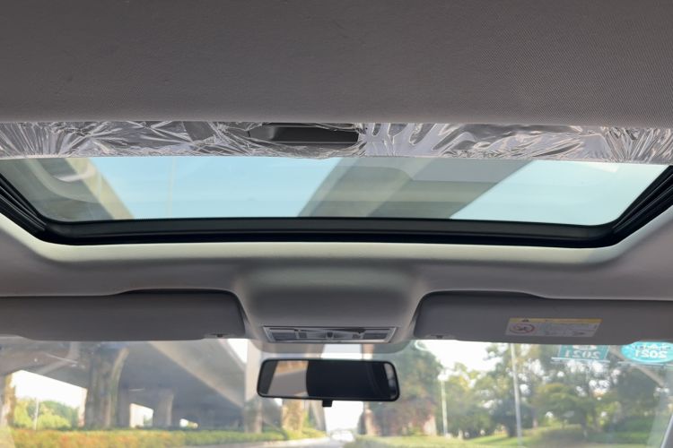 Used Skoda Rapid Spaceback 2019 Revised Version 1.5L Automatic Comfort Edition China VI Standard Headliner