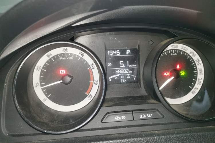 Used Skoda Rapid Spaceback 2019 Revised Version 1.5L Automatic Comfort Edition China VI Standard Instrument Cluster