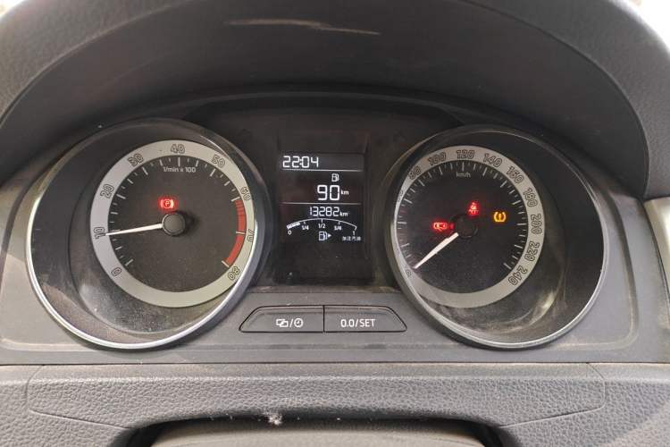 Used Skoda Rapid Spaceback 2019 1.5L Manual Comfort Edition Instrument Cluster