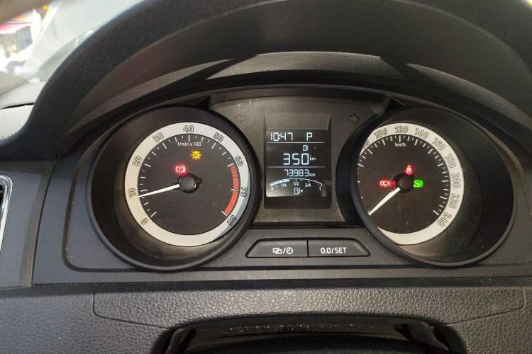 Used Skoda Rapid Spaceback 2019 Revised Version 1.5L Automatic Standard Edition China V Standard Instrument Cluster