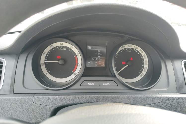 Used Skoda Rapid Spaceback 2019 Revised Version 1.5L Manual Standard Edition China VI Instrument Cluster