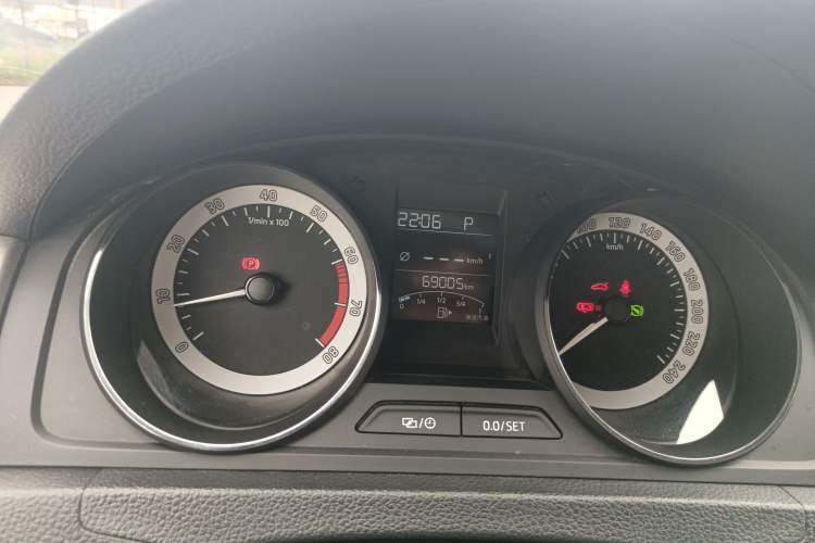 Used Skoda Rapid Spaceback 2019 Revised Version 1.5L Automatic Comfort Edition China VI Standard Instrument Cluster
