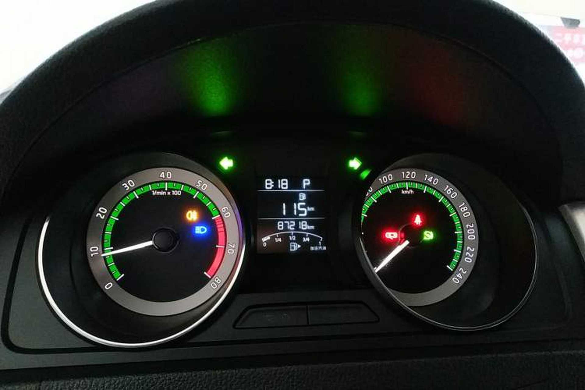 Used Skoda Rapid Spaceback 2019 Revised Version 1.5L Automatic Comfort Edition China V Standard Instrument Cluster