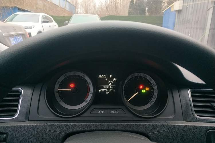 Used Skoda Rapid Spaceback 2019 Revised Version 1.5L Automatic Standard Edition China V Standard Instrument Cluster