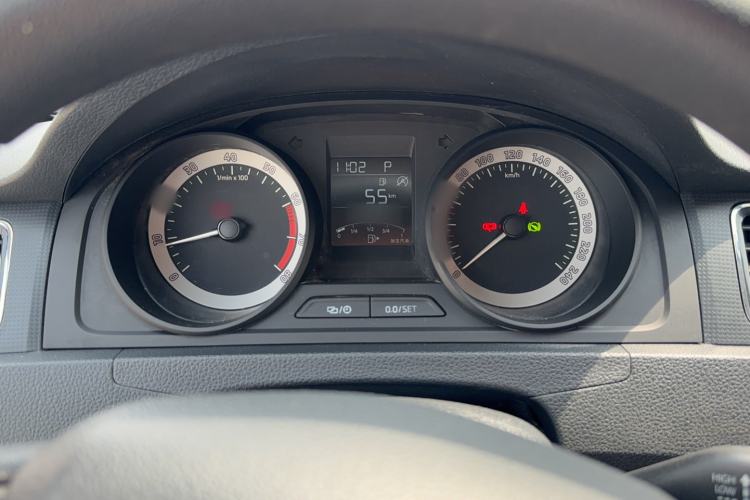 Used Skoda Rapid Spaceback 2019 Revised Version 1.5L Automatic Standard Edition China V Standard Instrument Cluster