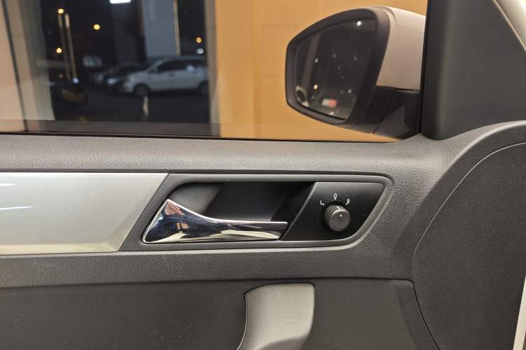Used Skoda Rapid Spaceback 2019 1.5L Automatic Comfort Edition Interior 13