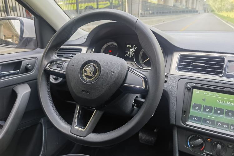 Used Skoda Rapid Spaceback 2019 1.5L Automatic Comfort Edition Interior 2