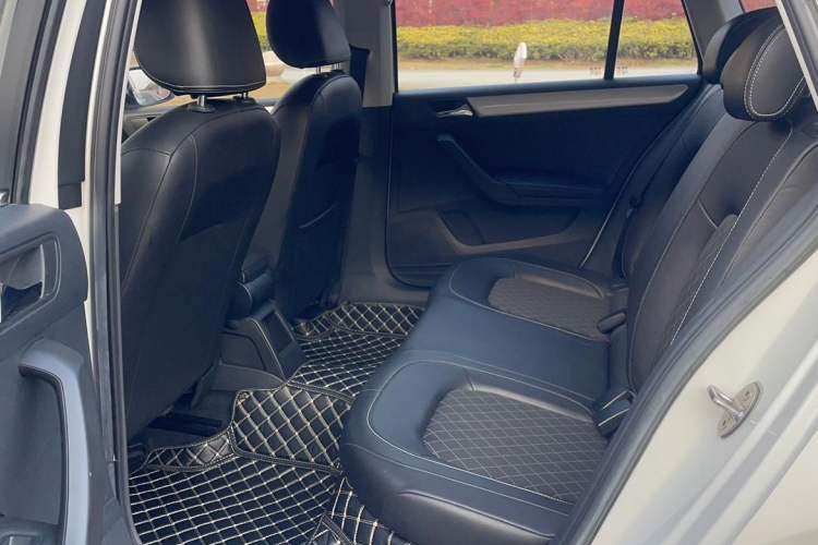 Used Skoda Rapid Spaceback 2019 Revised Version 1.5L Automatic Comfort Edition China V Standard Interior 3