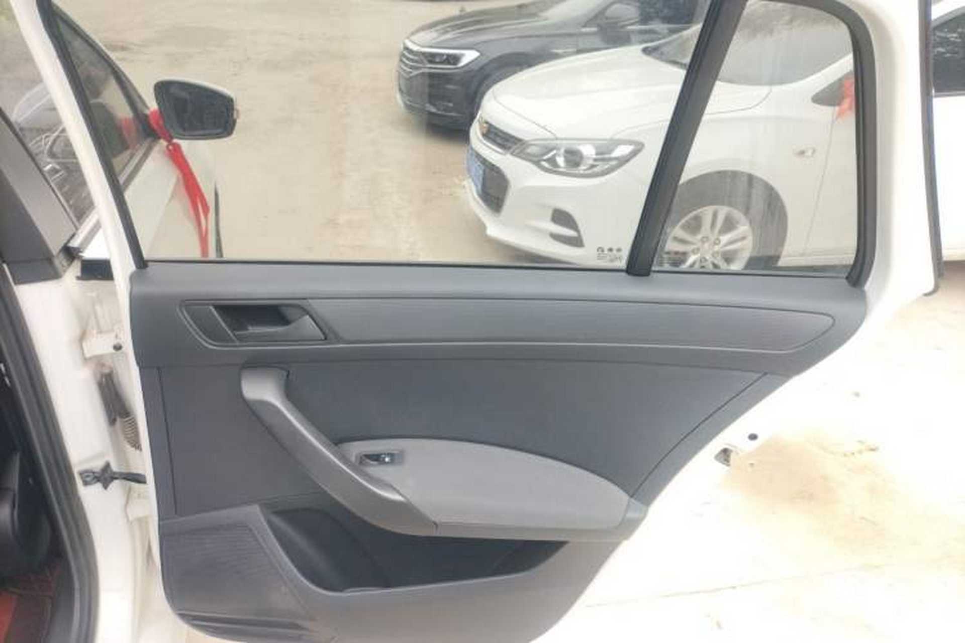 Used Skoda Rapid Spaceback 2019 Revised Version 1.5L Manual Entry-Level Edition China V Standard Interior 6