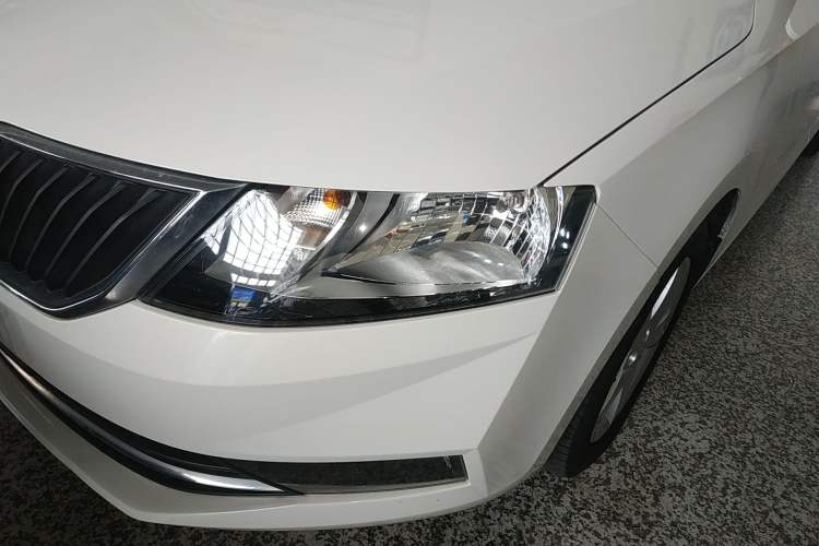 Used Skoda Rapid Spaceback 2019 Revised Version 1.5L Automatic Comfort Edition China V Standard Left Front Headlight