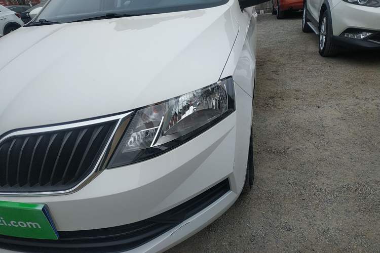 Used Skoda Rapid Spaceback 2019 Revised Version 1.5L Automatic Standard Edition China V Standard Left Front Headlight
