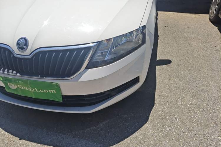 Used Skoda Rapid Spaceback 2019 1.5L Automatic Standard Edition Left Front Headlight