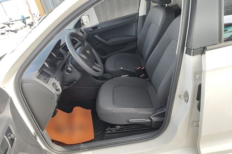 Used Skoda Rapid Spaceback 2019 Revised Version 1.5L Automatic Standard Edition China VI Left Front Seat