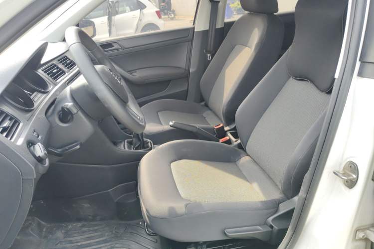 Used Skoda Rapid Spaceback 2019 Revised Version 1.5L Manual Standard Edition China VI Left Front Seat