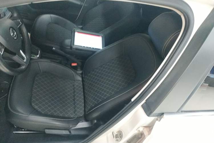 Used Skoda Rapid Spaceback 2019 Revised Version 1.5L Automatic Comfort Edition China V Standard Left Front Seat