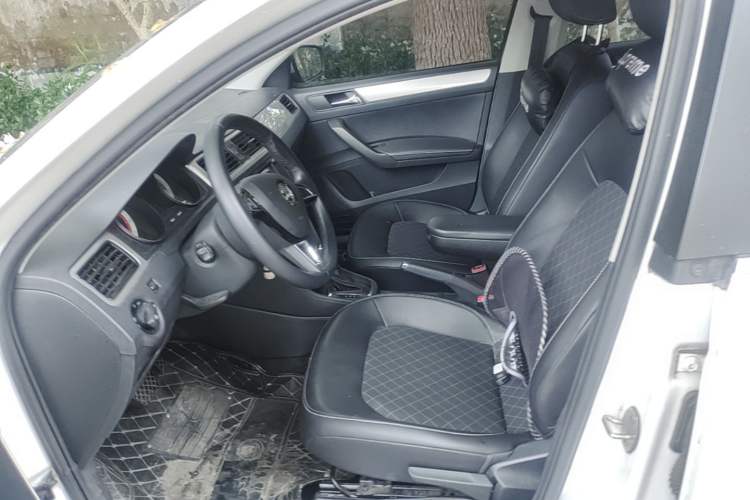 Used Skoda Rapid Spaceback 2019 1.5L Automatic Comfort Edition Left Front Seat