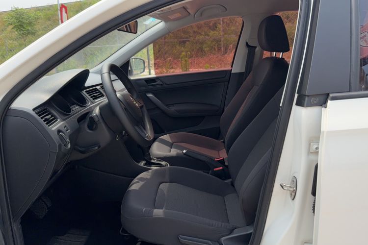 Used Skoda Rapid Spaceback 2019 Revised Version 1.5L Automatic Standard Edition China V Standard Left Front Seat
