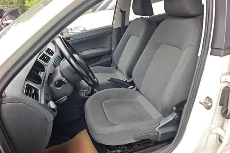Used Skoda Rapid Spaceback 2019 Revised Version 1.5L Manual Entry-Level Edition China V Standard Left Front Seat