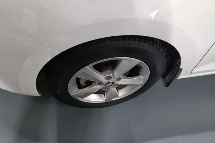 Used Skoda Rapid Spaceback 2019 Revised Version 1.5L Automatic Comfort Edition China V Standard Left Front Wheel Hub