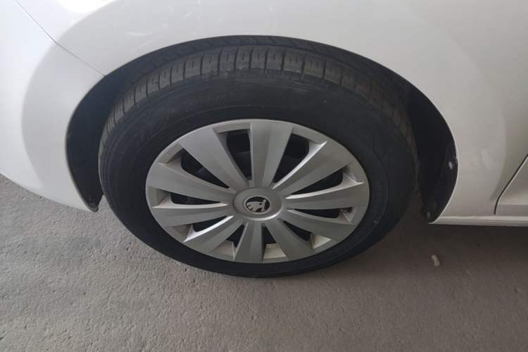 Used Skoda Rapid Spaceback 2019 Revised Version 1.5L Automatic Standard Edition China V Standard Left Front Wheel Hub