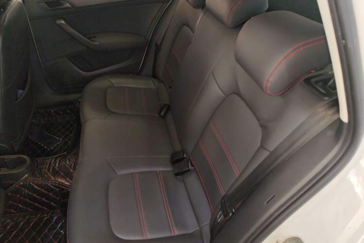 Used Skoda Rapid Spaceback 2019 Revised Version 1.5L Automatic Standard Edition China V Standard Left Rear Seat