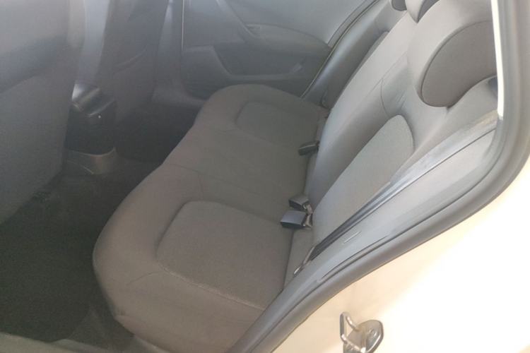 Used Skoda Rapid Spaceback 2019 Revised Version 1.5L Automatic Standard Edition China V Standard Left Rear Seat