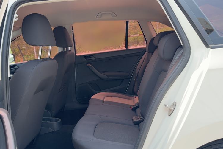 Used Skoda Rapid Spaceback 2019 Revised Version 1.5L Automatic Standard Edition China V Standard Left Rear Seat