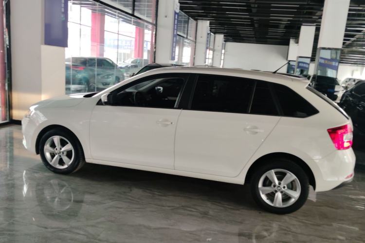 Used Skoda Rapid Spaceback 2019 1.5L Automatic Comfort Edition Left Side