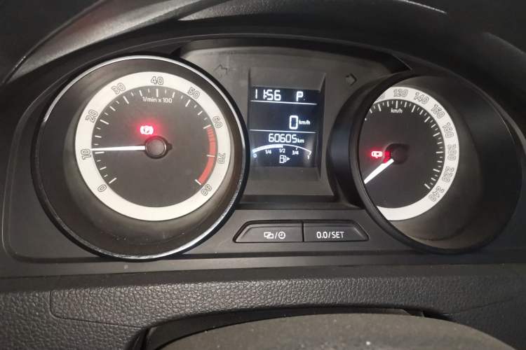 Used Skoda Rapid Spaceback 2019 1.5L Automatic Comfort Edition Odometer Close Up