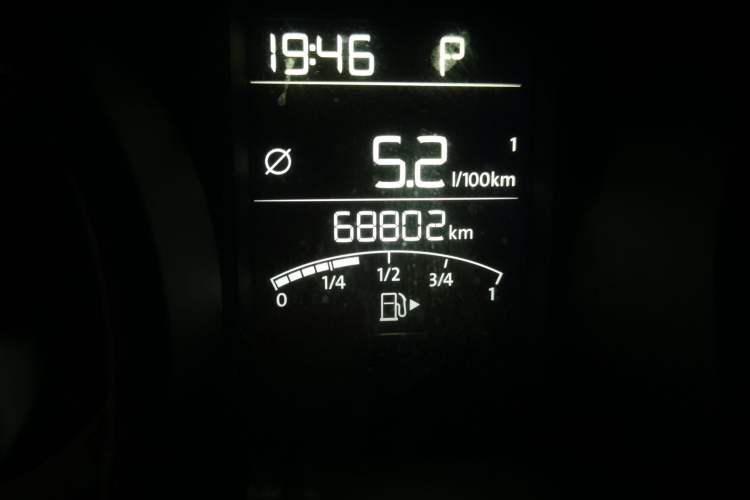 Used Skoda Rapid Spaceback 2019 Revised Version 1.5L Automatic Comfort Edition China VI Standard Odometer Close Up