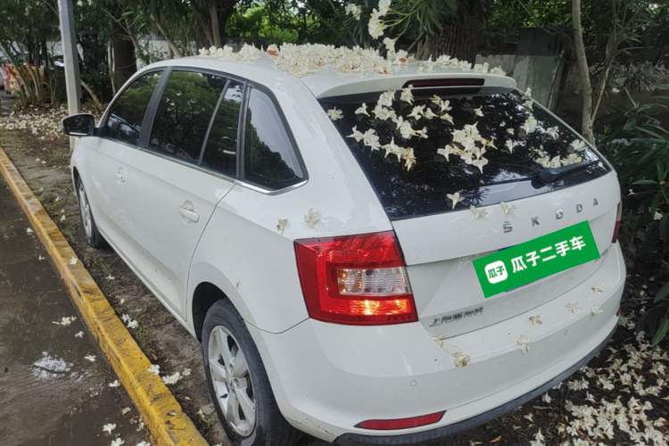 Used Skoda Rapid Spaceback 2019 1.5L Automatic Comfort Edition Rear Left 45 Deg