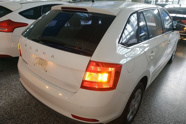 Used Skoda Rapid Spaceback 2019 Revised Version 1.5L Automatic Comfort Edition China V Standard Rear
