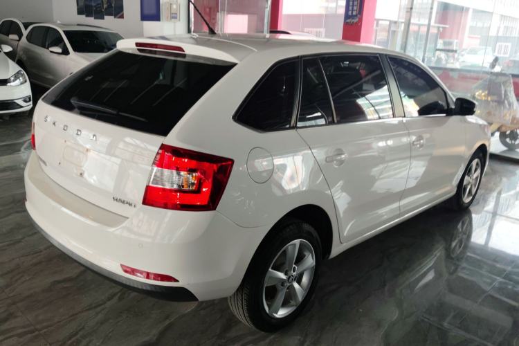 Used Skoda Rapid Spaceback 2019 1.5L Automatic Comfort Edition Rear Right 45 Deg