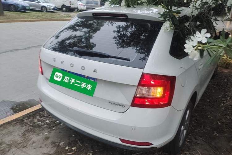 Used Skoda Rapid Spaceback 2019 1.5L Automatic Comfort Edition Rear Right 45 Deg