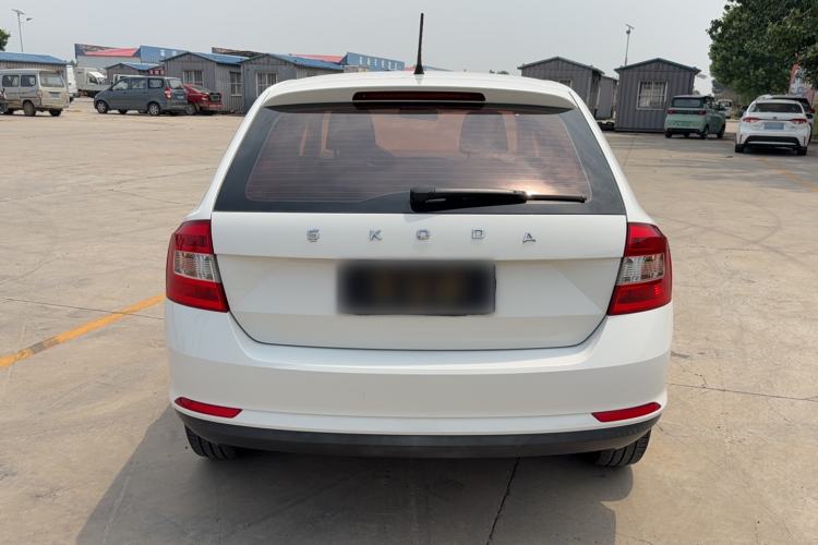 Used Skoda Rapid Spaceback 2019 Revised Version 1.5L Automatic Standard Edition China V Standard Rear