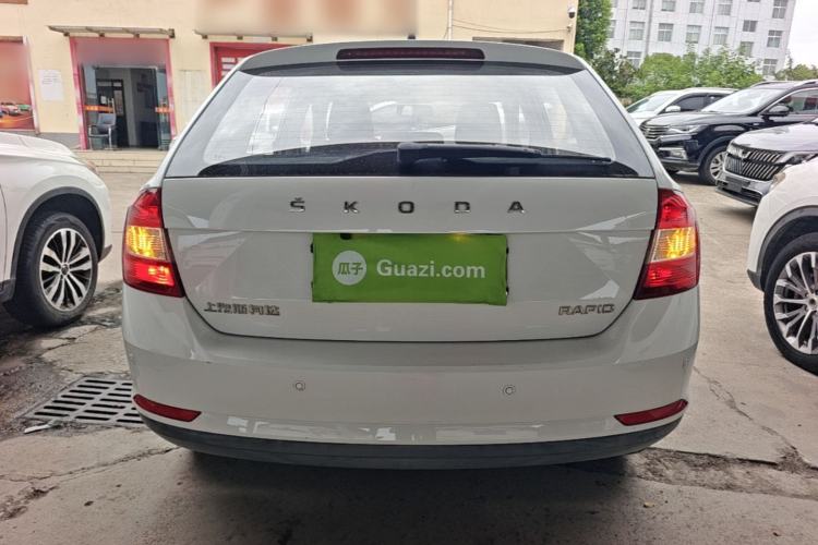 Used Skoda Rapid Spaceback 2019 Revised Version 1.5L Manual Entry-Level Edition China V Standard Rear