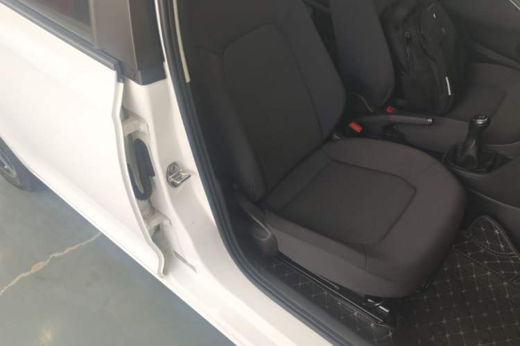 Used Skoda Rapid Spaceback 2019 Revised Version 1.5L Manual Entry-Level Edition China VI Right Front Seat