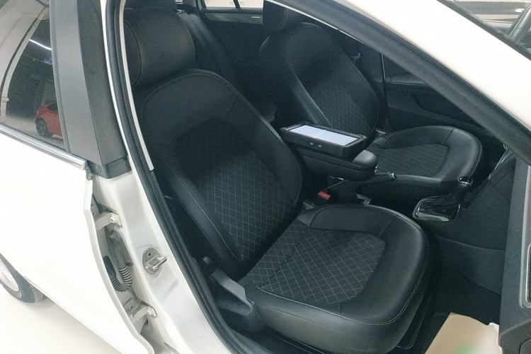 Used Skoda Rapid Spaceback 2019 Revised Version 1.5L Automatic Comfort Edition China V Standard Right Front Seat