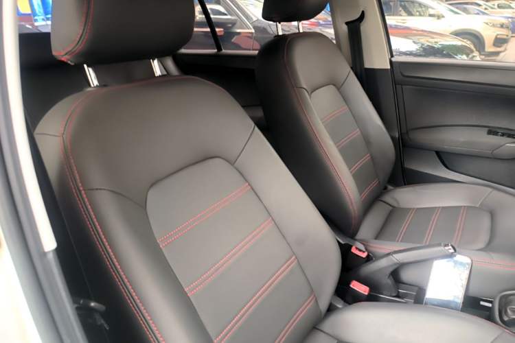 Used Skoda Rapid Spaceback 2019 Revised Version 1.5L Automatic Standard Edition China V Standard Right Front Seat