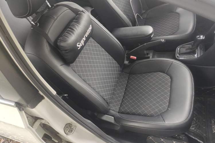 Used Skoda Rapid Spaceback 2019 1.5L Automatic Comfort Edition Right Front Seat