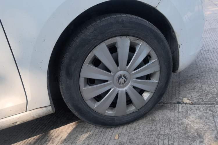 Used Skoda Rapid Spaceback 2019 Revised Version 1.5L Automatic Standard Edition China V Standard Right Front Wheel Hub