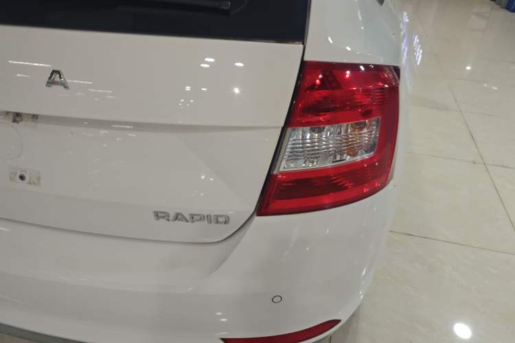 Used Skoda Rapid Spaceback 2019 Revised Version 1.5L Automatic Comfort Edition China VI Standard Right Rear Taillight