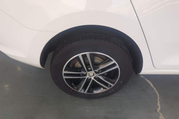 Used Skoda Rapid Spaceback 2019 Revised Version 1.5L Manual Entry-Level Edition China VI Right Rear Wheel Hub