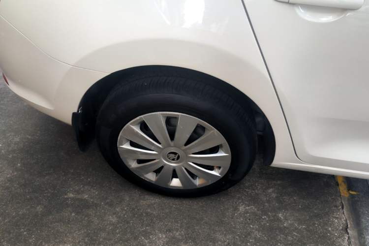 Used Skoda Rapid Spaceback 2019 Revised Version 1.5L Automatic Standard Edition China V Standard Right Rear Wheel Hub