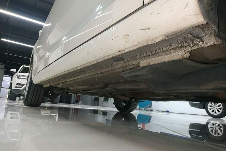Used Skoda Rapid Spaceback 2019 Revised Version 1.5L Automatic Comfort Edition China V Standard Right Side Sill