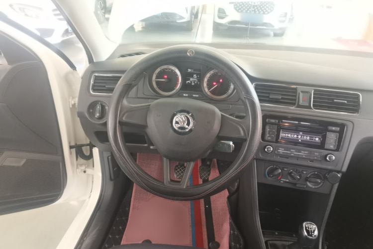 Used Skoda Rapid Spaceback 2019 Revised Version 1.5L Manual Entry-Level Edition China VI Steering Wheel