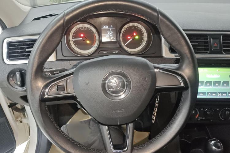Used Skoda Rapid Spaceback 2019 Revised Version 1.5L Automatic Comfort Edition China V Standard Steering Wheel