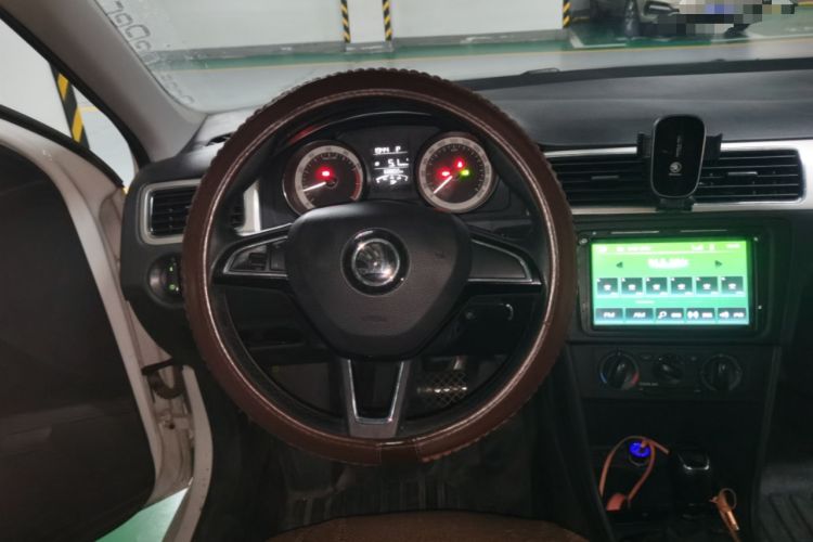 Used Skoda Rapid Spaceback 2019 Revised Version 1.5L Automatic Comfort Edition China VI Standard Steering Wheel
