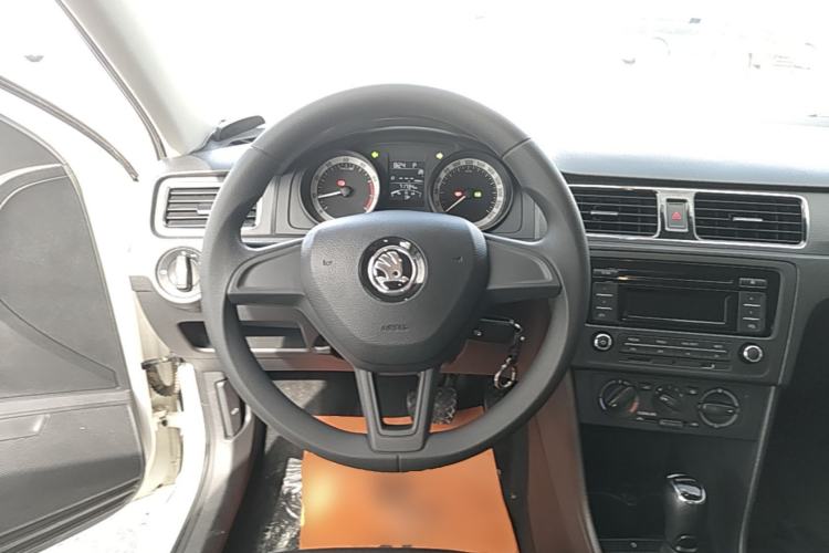 Used Skoda Rapid Spaceback 2019 Revised Version 1.5L Automatic Standard Edition China VI Steering Wheel