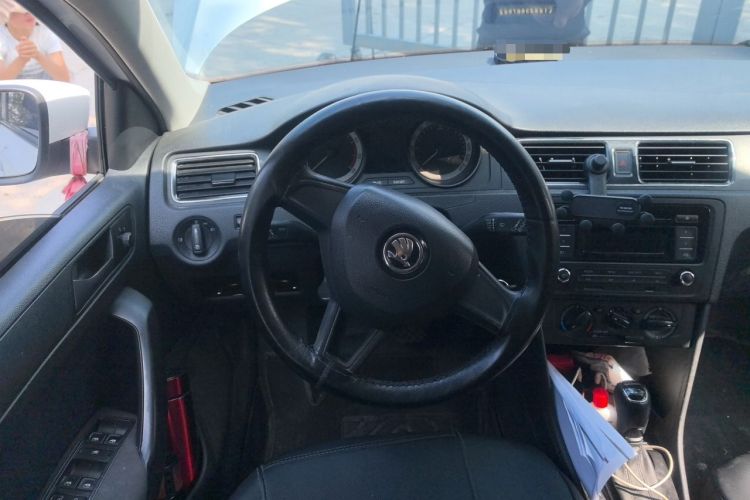Used Skoda Rapid Spaceback 2019 Revised Version 1.5L Automatic Standard Edition China V Standard Steering Wheel